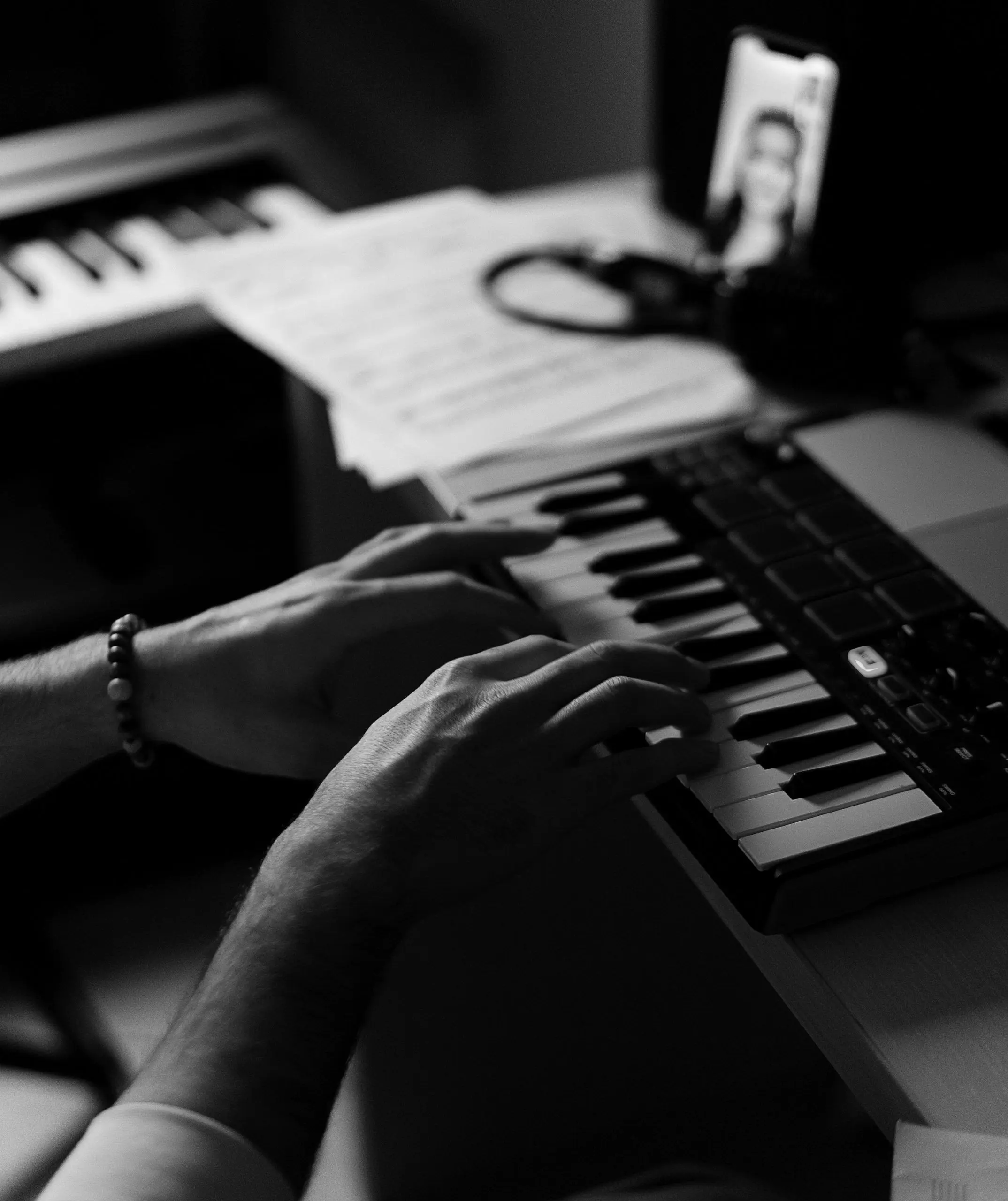 How to weave together a mesmerizing song? Our beginner's guide on "how to write a song" imparts inspiration and innovative ideas for those crafting their initial compositions.