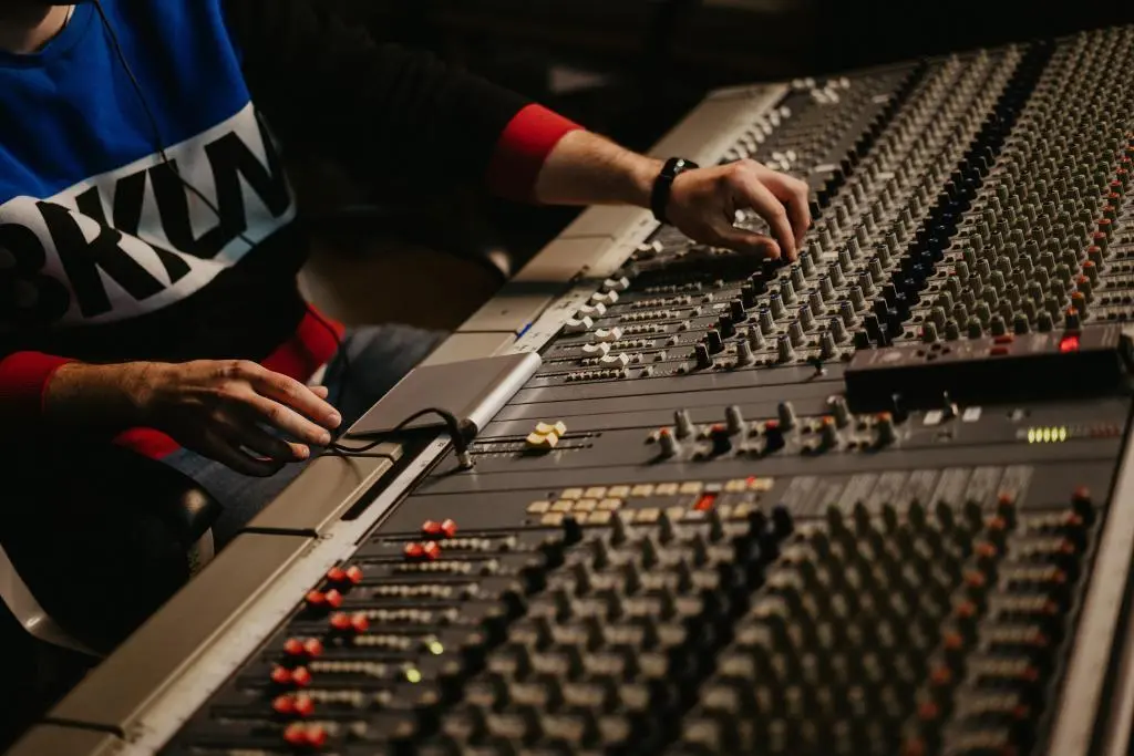 Is audio engineering a viable long-term career? Discover the biggest benefits and challenges to make an informed decision.