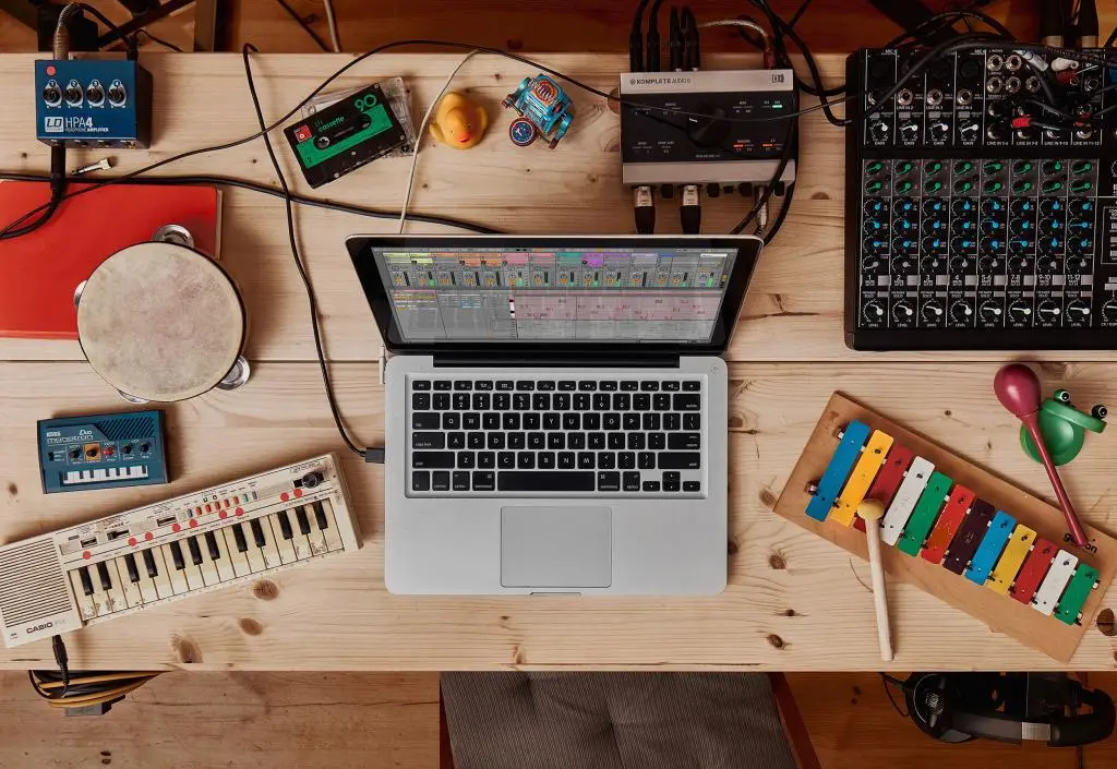 Ableton Live is a DAW that empowers electronic musicians to improvise, experiment, and trigger musical ideas in real-time during live performances.